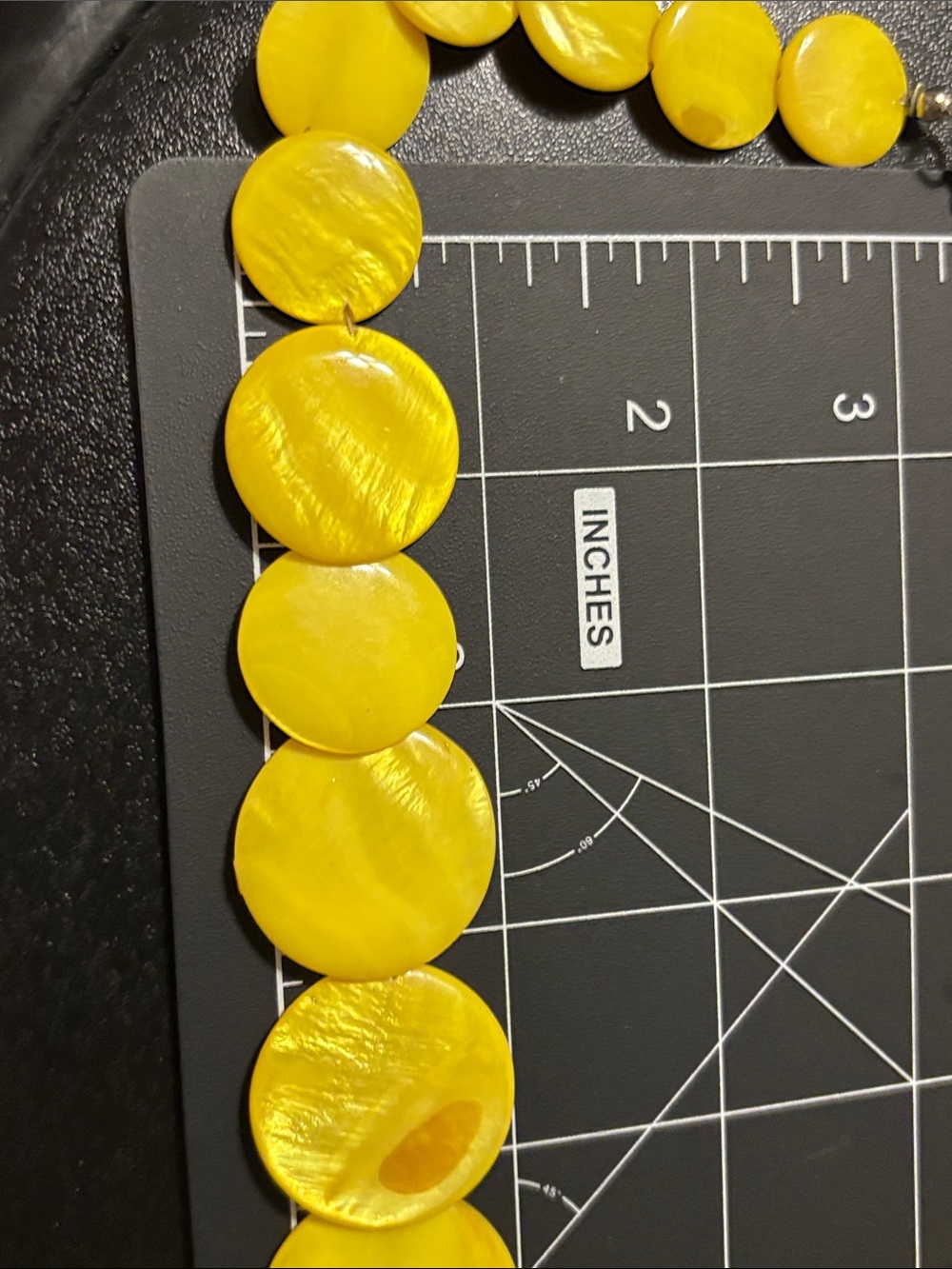 Mother of Pearl Yellow Disc Statement Necklace Mod Pop Retro - Picture 8 of 16